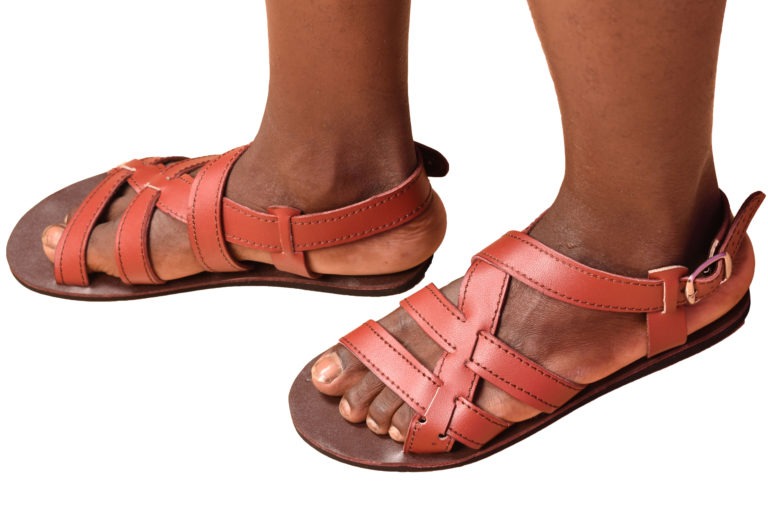 Chincross Leather Sandals – 10pcs
