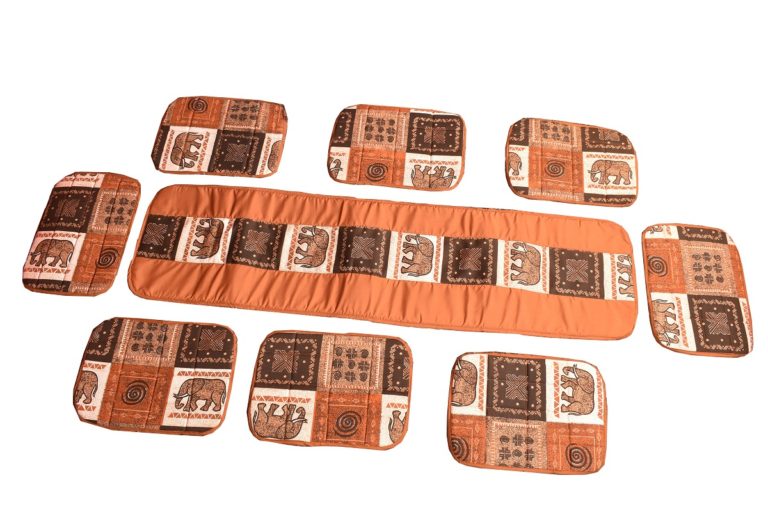 Animal Prints 8-Seater Table Mat