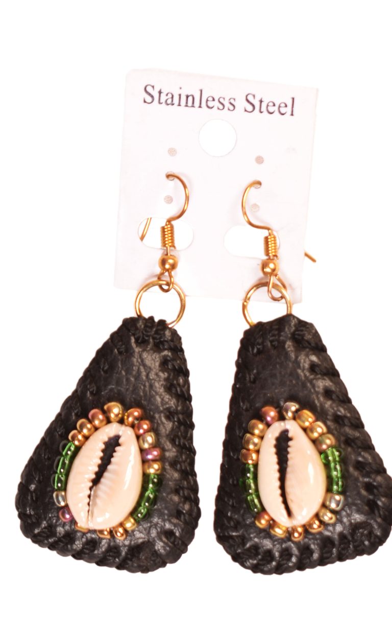 Beaded Cowrie Shell Earrings – 10pairs