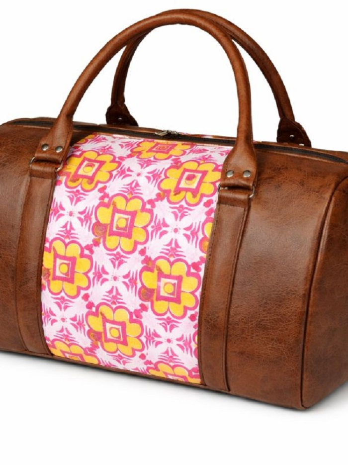 Weekender-Duffel-Bag4.webp